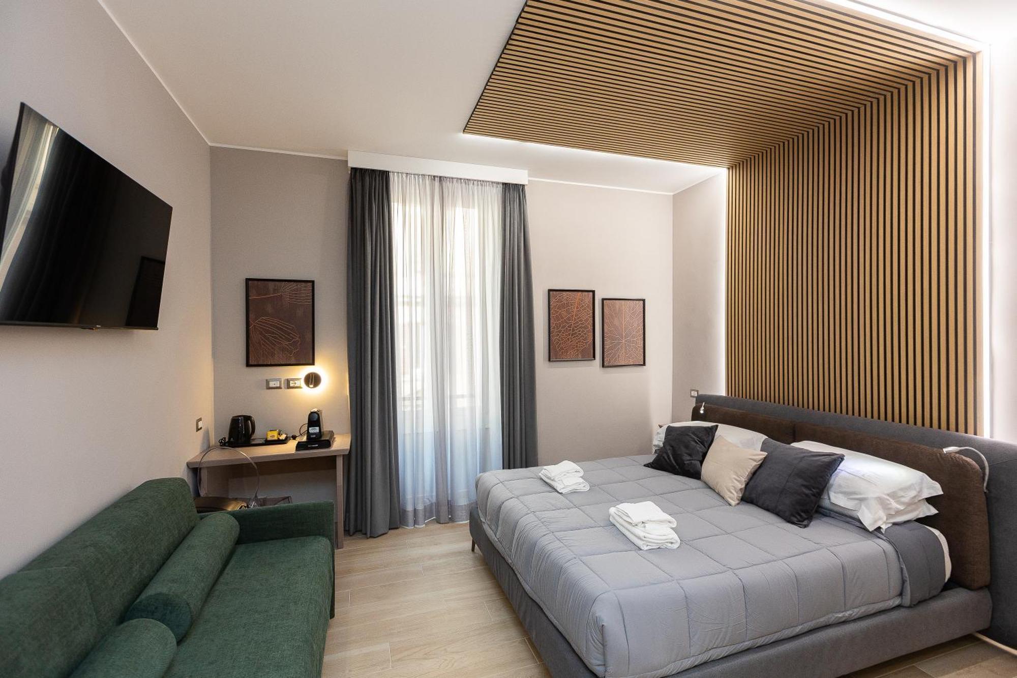 Pensión Iron Luxury Roma