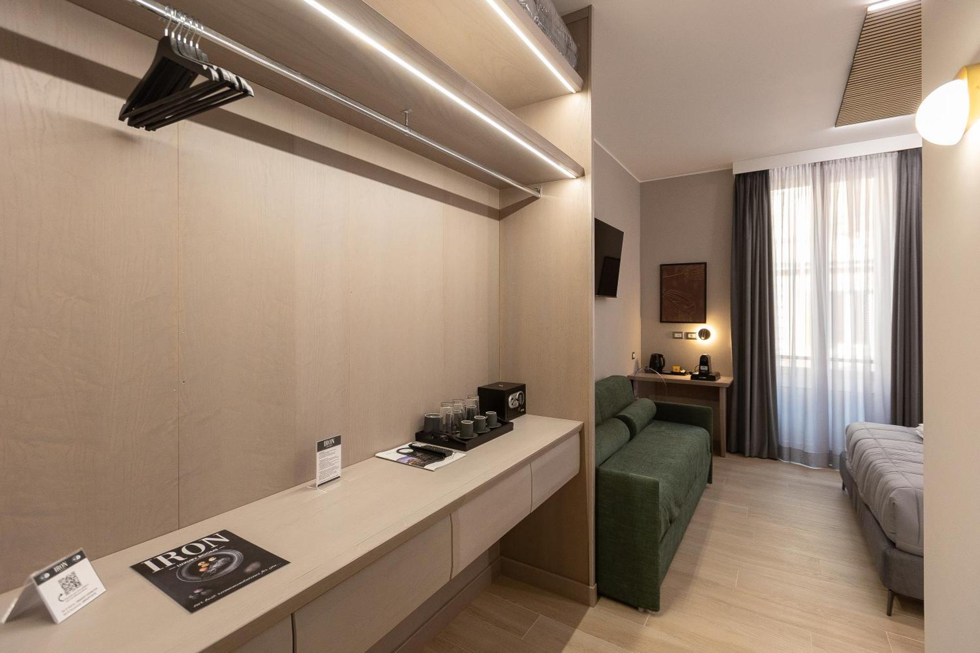 Pensión Iron Luxury Roma